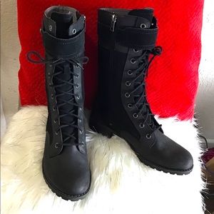 Timberland Tall Combat boots - lace ups
Authentic